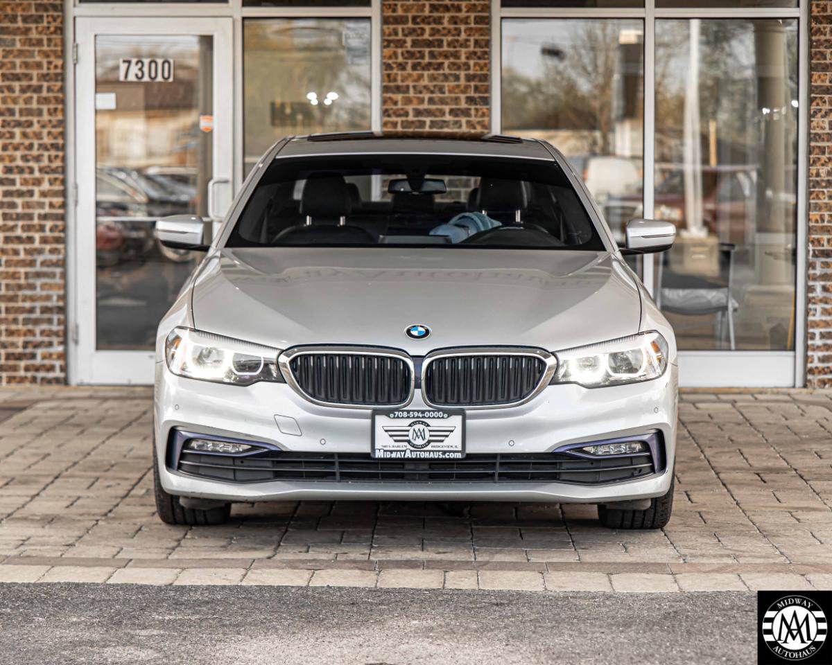 Used 2018 BMW 530i xDrive w/ Premium Package AWD/4WD image 2
