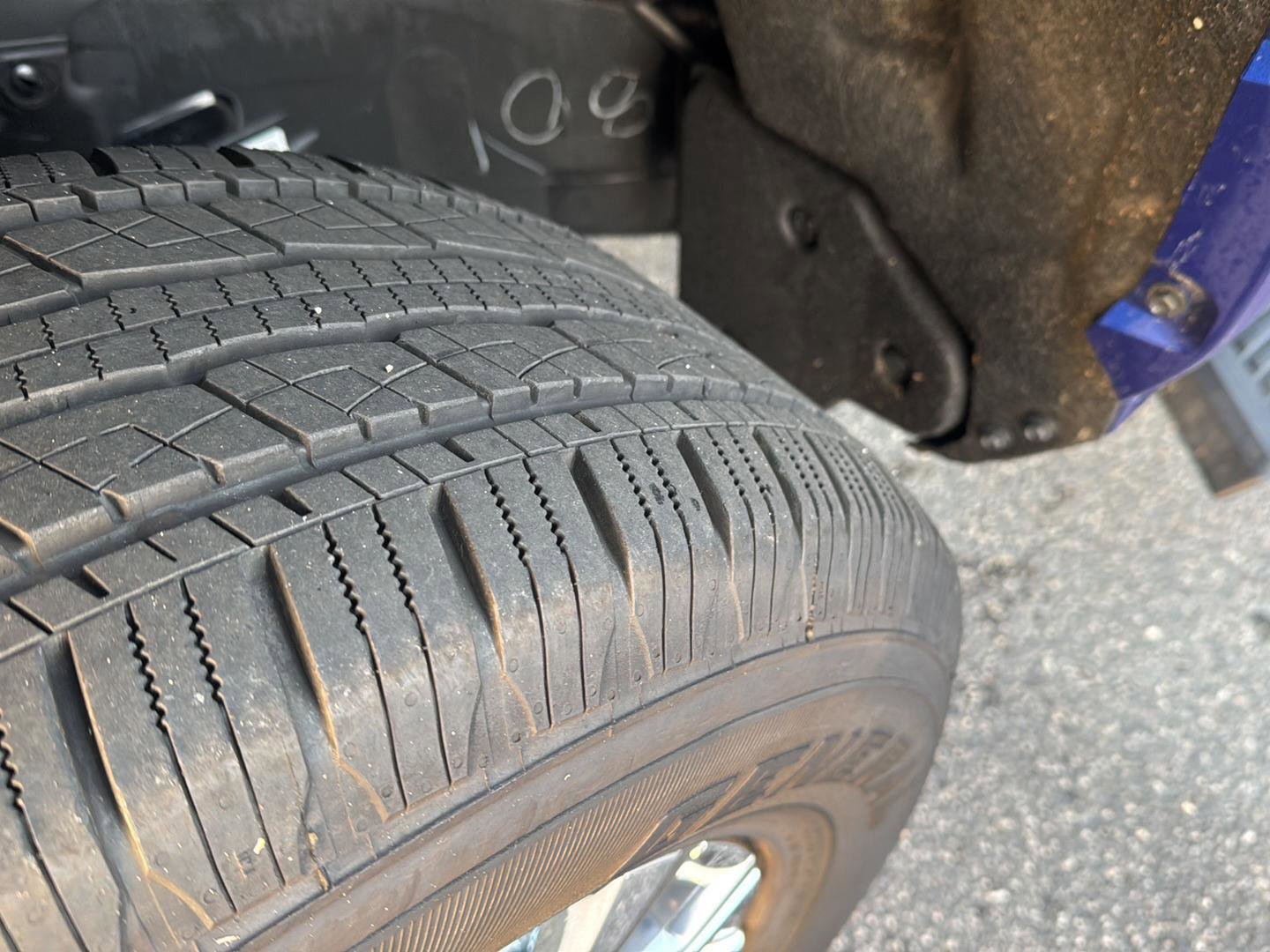 Used 2024 Toyota Tacoma Limited image 36