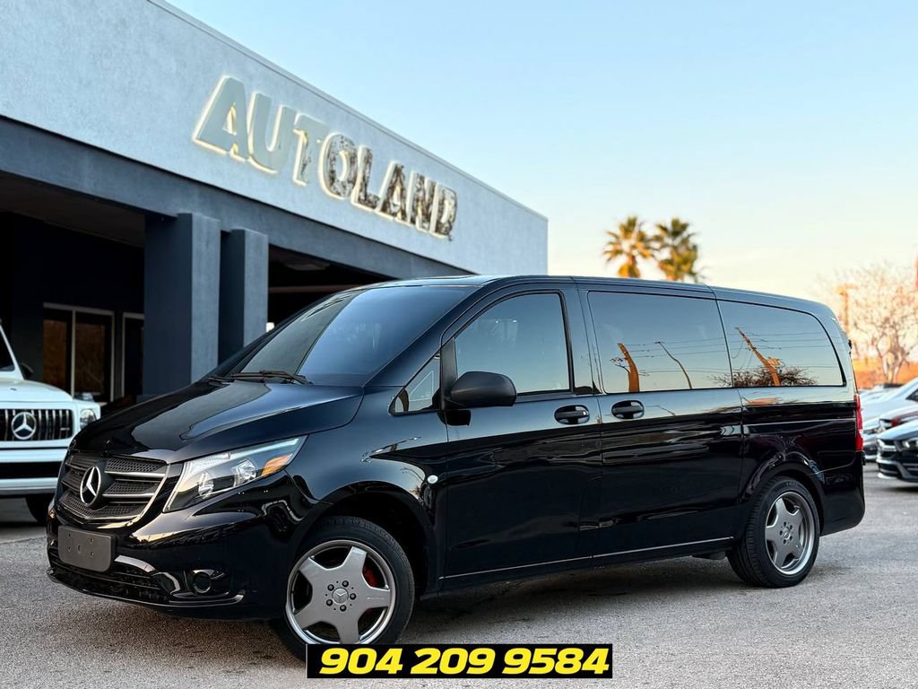 Used 2018 Mercedes-Benz Metris Passenger image 33