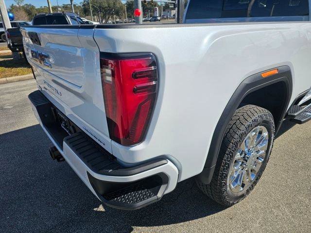 New 2026 GMC Sierra 2500 Denali w/ Denali Reserve Package image 13