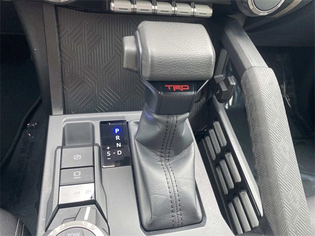 Used 2024 Toyota Tacoma TRD Off-Road image 31