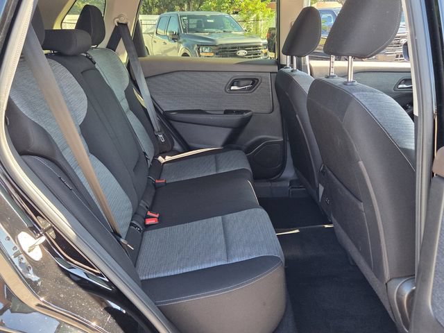 Used 2023 Nissan Rogue SV FWD image 18