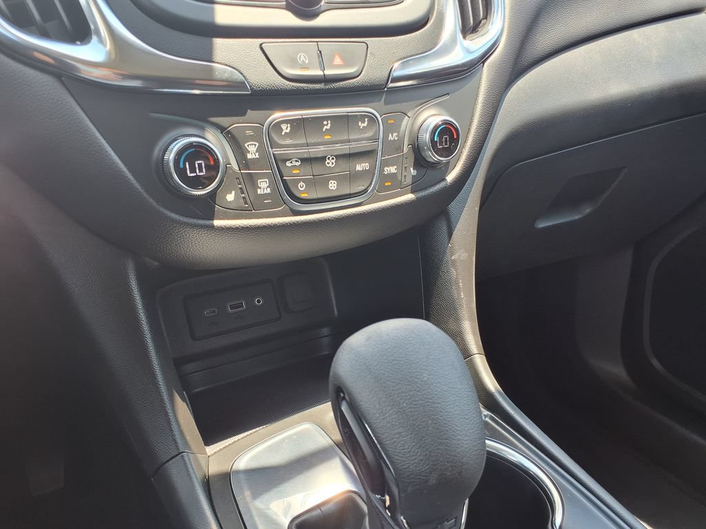 Used 2024 Chevrolet Equinox LT FWD image 29