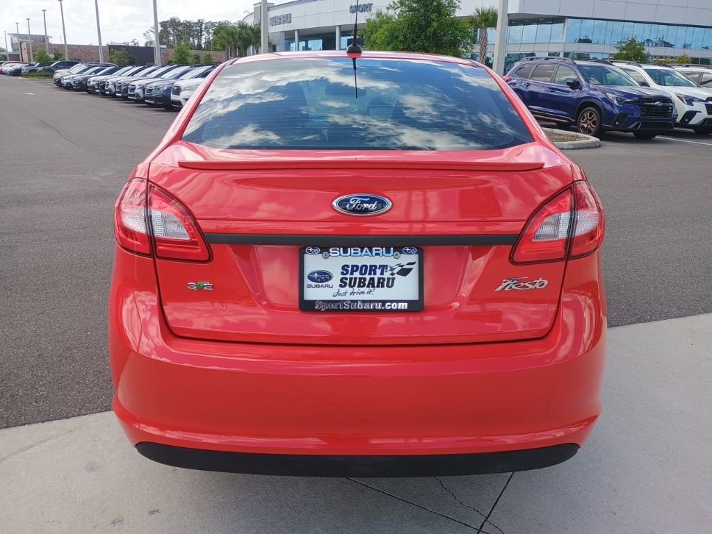 Used 2013 Ford Fiesta SE w/ Super Fuel Economy Pkg image 6