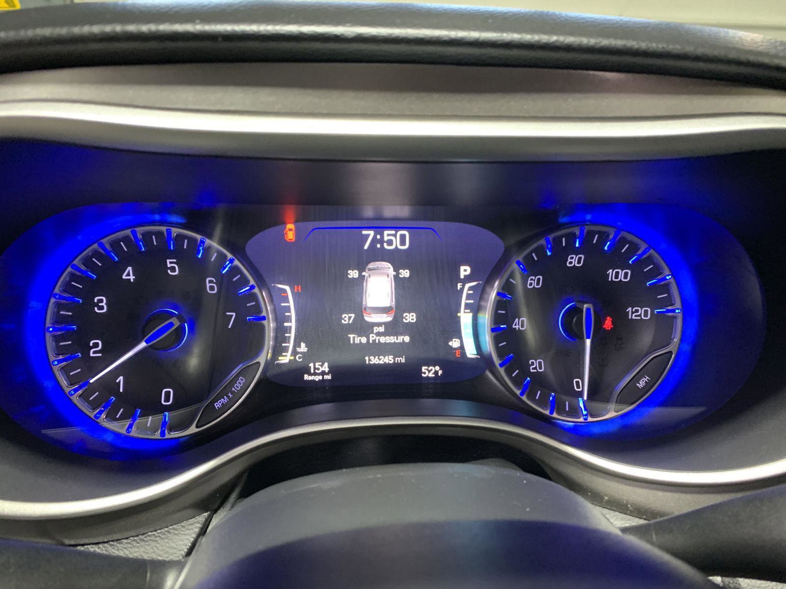 Used 2020 Chrysler Pacifica Touring-L Plus image 15