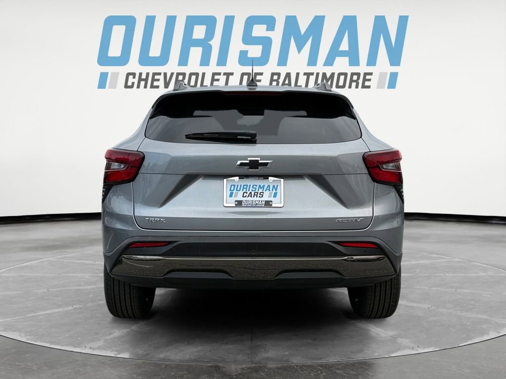 New 2026 Chevrolet Trax ACTIV w/ Sunroof Package FWD image 5