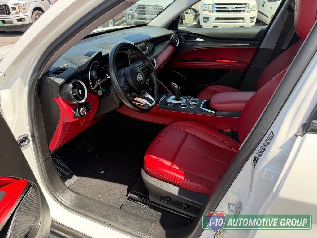 Used 2020 Alfa Romeo Stelvio w/ Nero Edizione RWD image 13