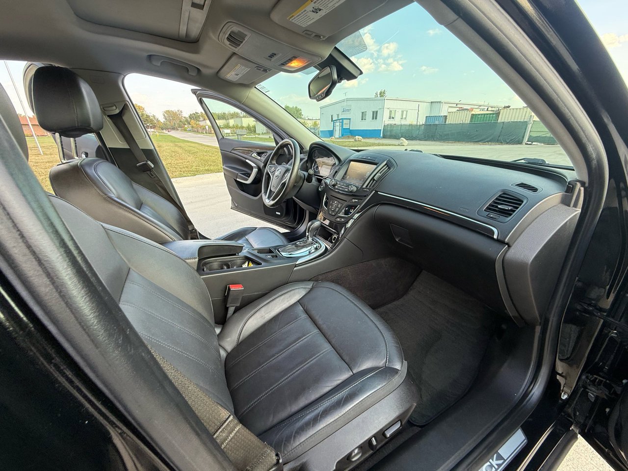 Used 2016 Buick Regal Premium image 16