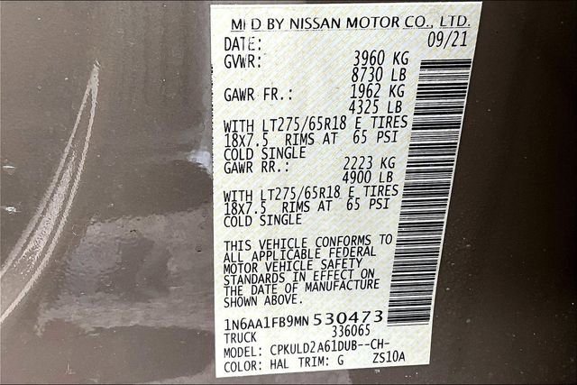 Used 2021 Nissan Titan PRO-4X w/ Pro-4x Convenience Package image 16