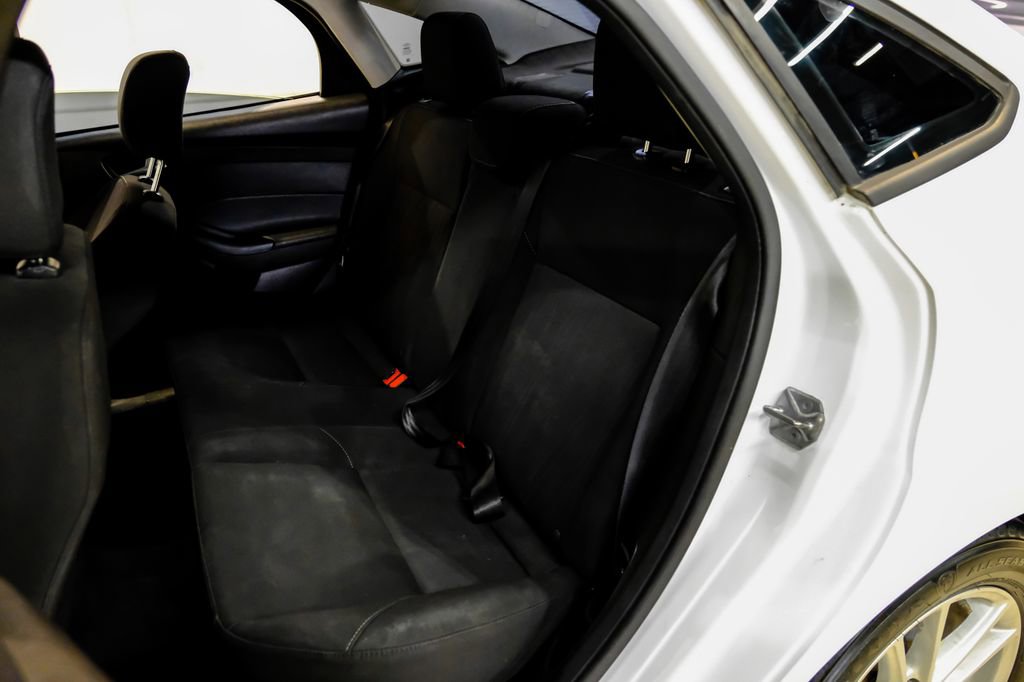 Used 2017 Ford Focus SE FWD image 35
