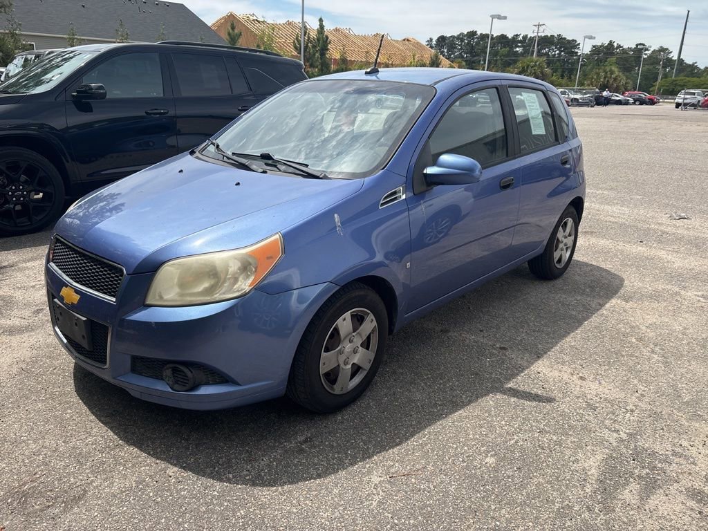 Used 2009 Chevrolet Aveo5 LT w/ Power and Convenience Package FWD image 4