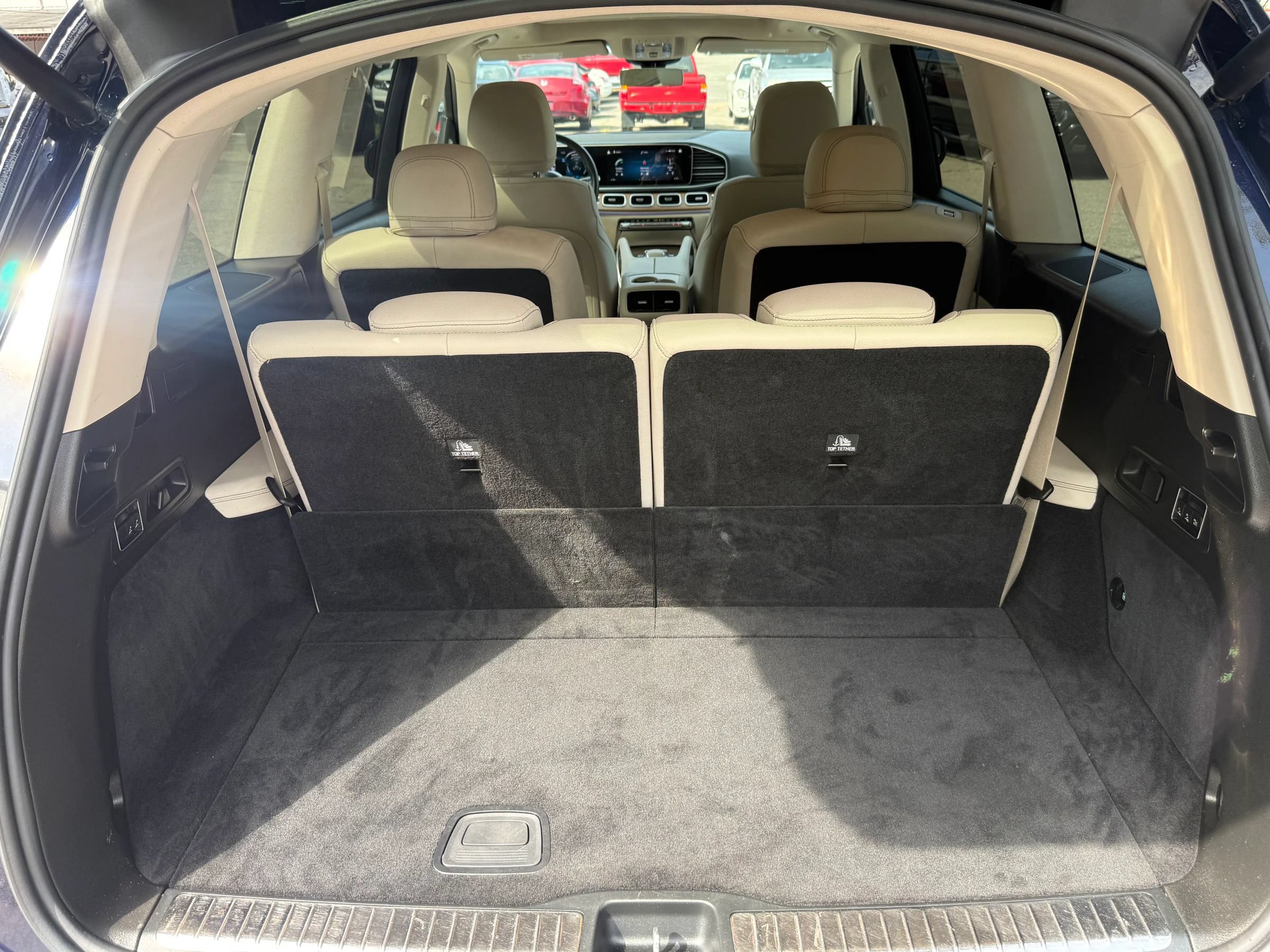 Used 2022 Mercedes-Benz GLS 450 4MATIC image 11