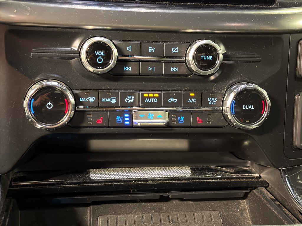 Used 2022 Ford F150 Lariat AWD/4WD image 35
