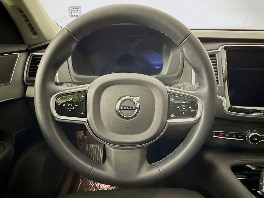 Used 2025 Volvo XC90 B5 Core w/ Climate Package AWD/4WD image 14