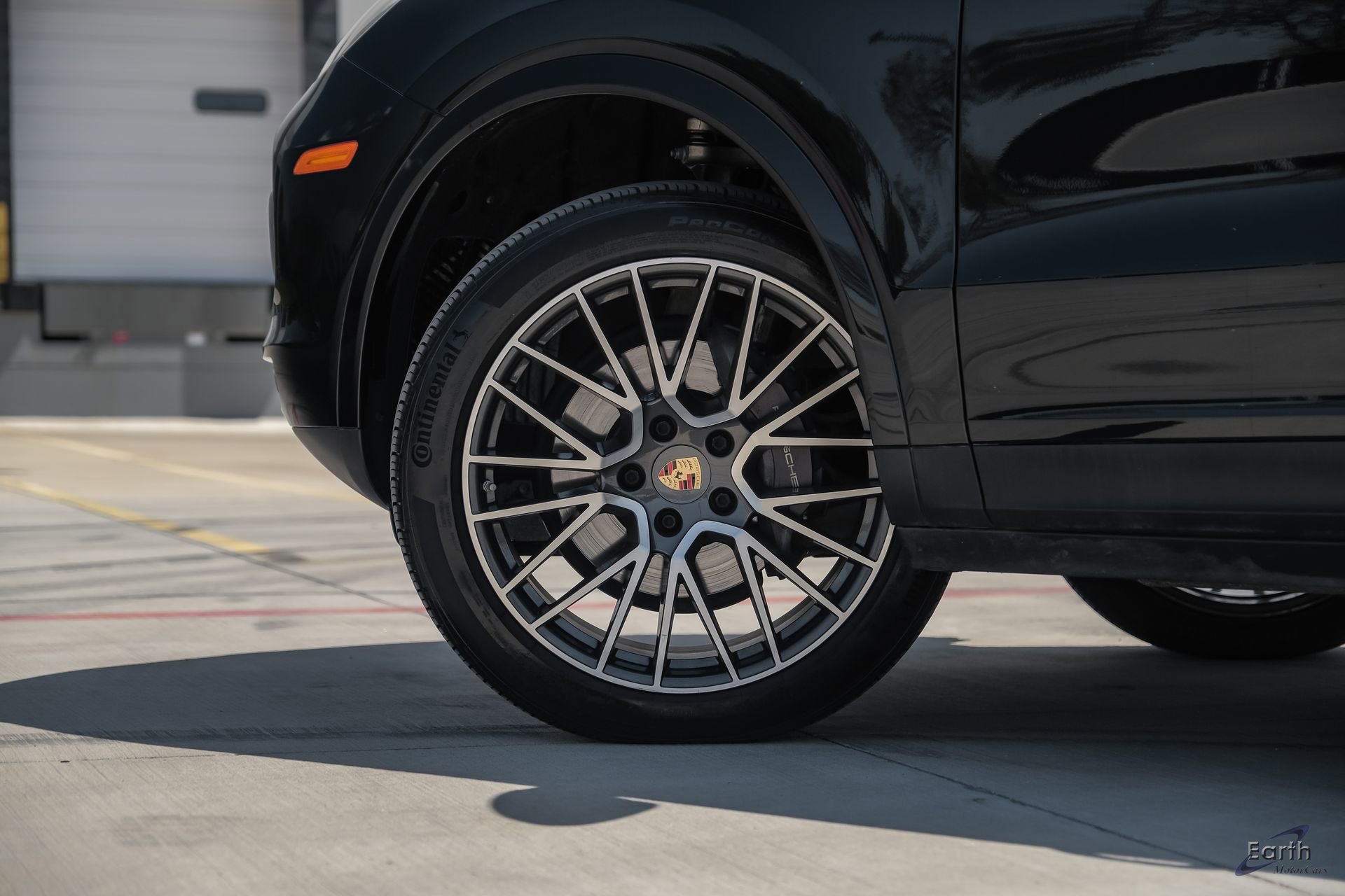 Used 2019 Porsche Cayenne AWD/4WD image 3