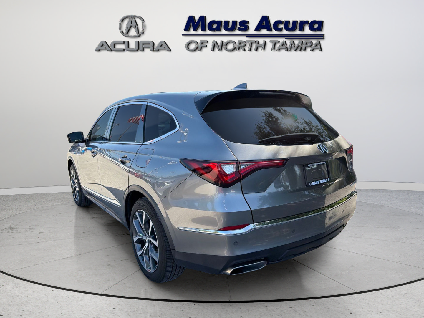 Used 2023 Acura MDX w/ Technology Package AWD/4WD image 6