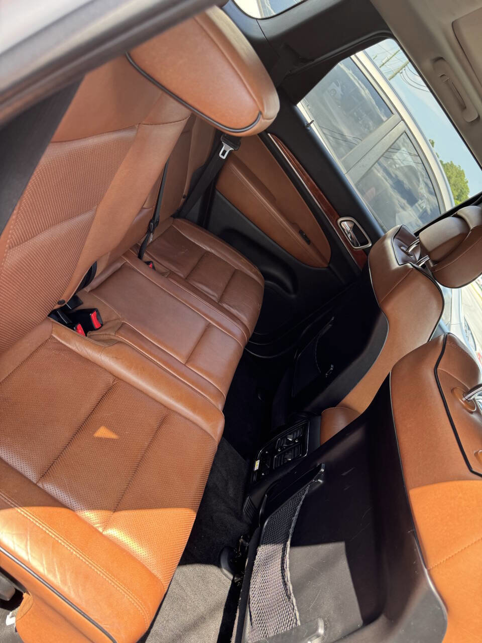 Used 2012 Jeep Grand Cherokee Overland image 31