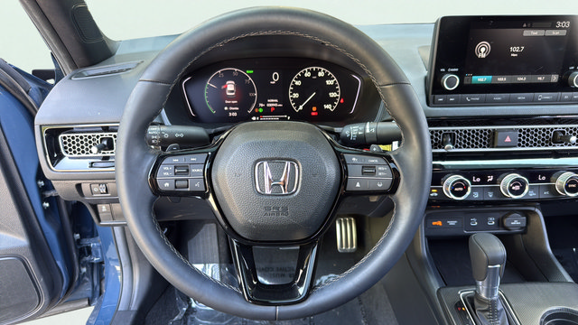 Used 2025 Honda Civic Sport image 16