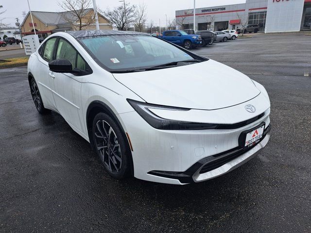 New 2026 Toyota Prius Plug-In Hybrid image 4