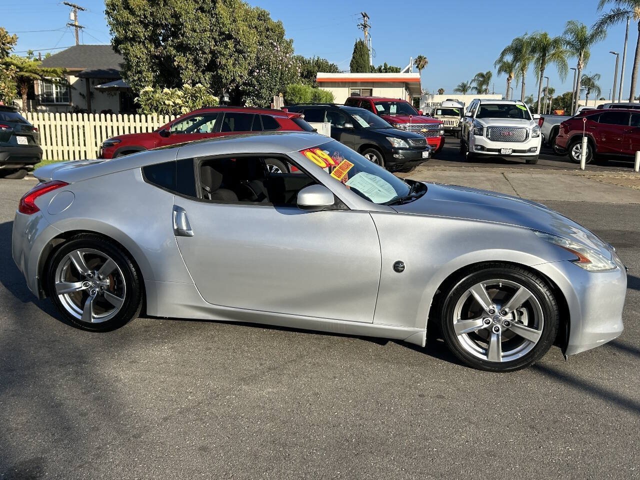 Used 2009 Nissan 370Z Coupe RWD image 9