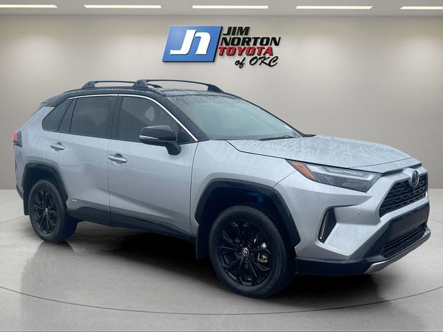 Used 2023 Toyota RAV4 XSE AWD/4WD image 3
