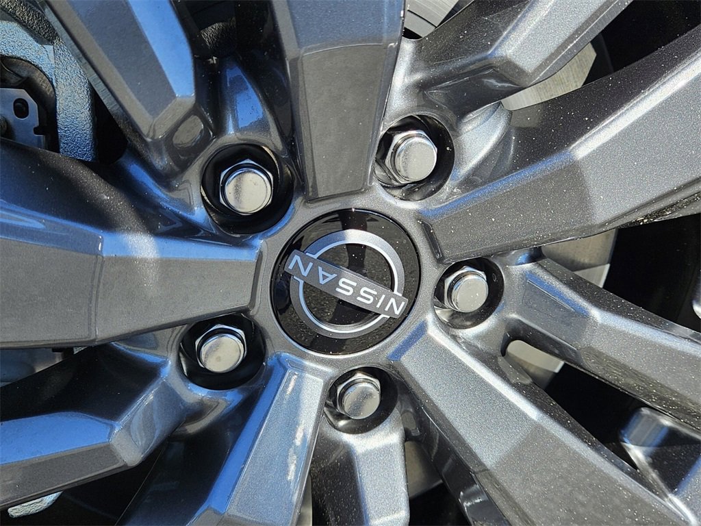 New 2025 Nissan Pathfinder SV w/ SV Premium Package image 19