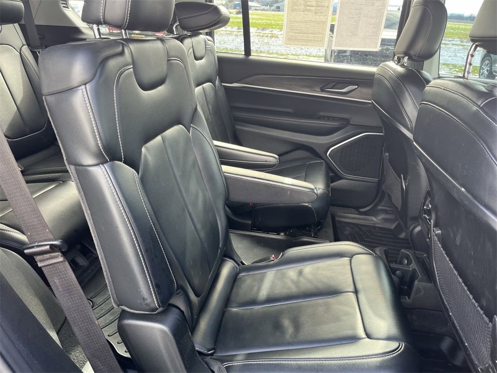 Used 2021 Jeep Grand Cherokee L Limited image 25