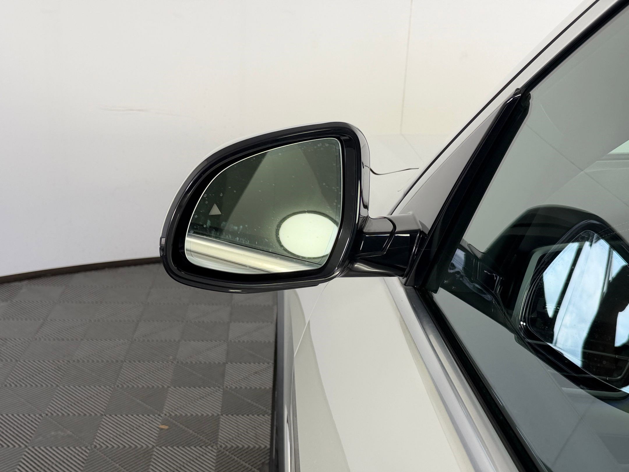 Used 2019 BMW X5 xDrive40i w/ Convenience Package AWD/4WD image 23