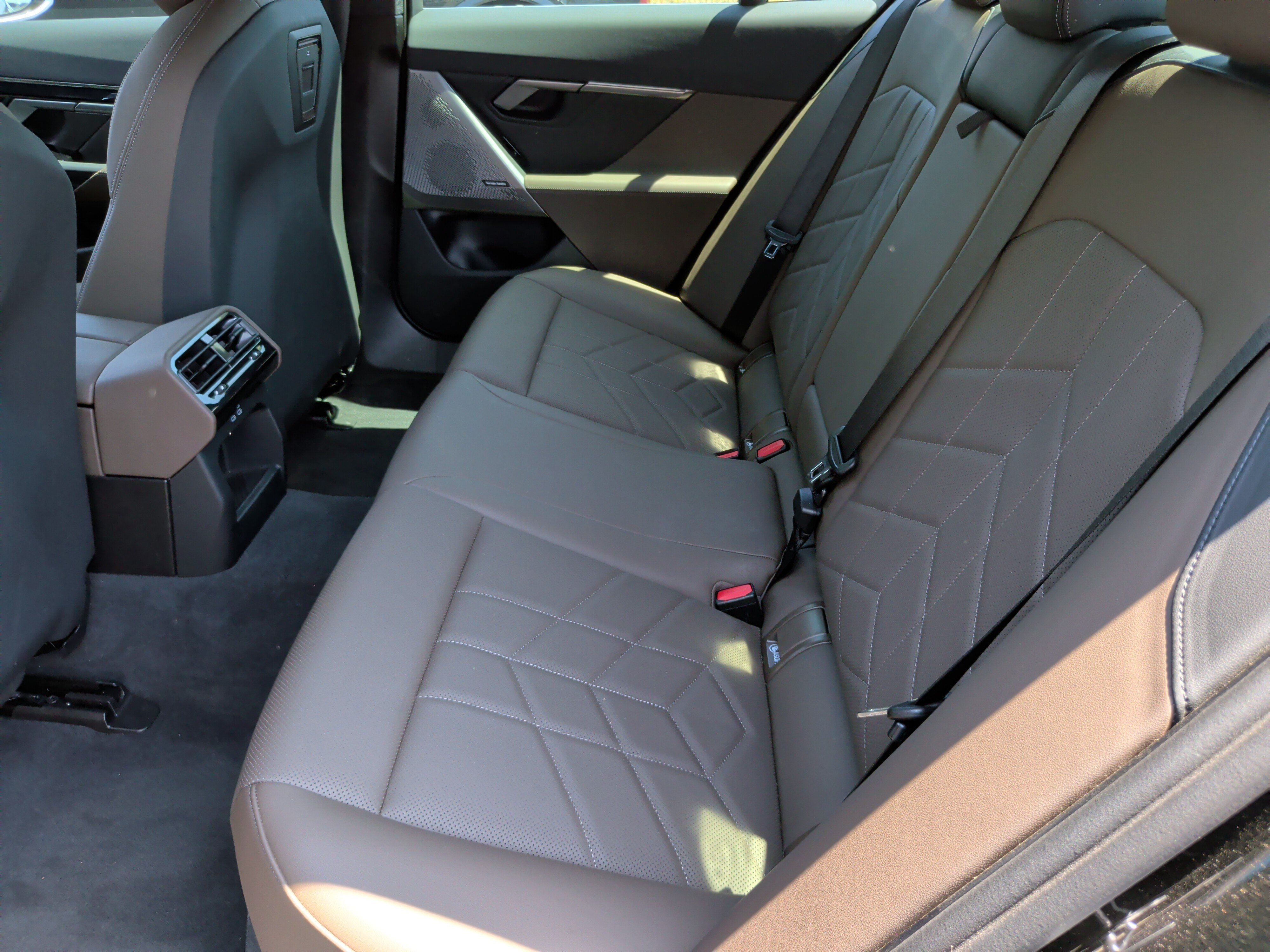 Certified 2026 BMW i5 eDrive40 RWD image 40