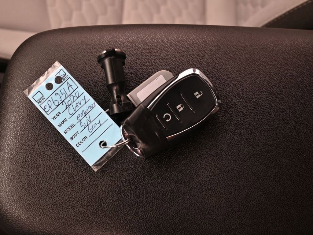 Used 2020 Chevrolet Equinox LS image 18