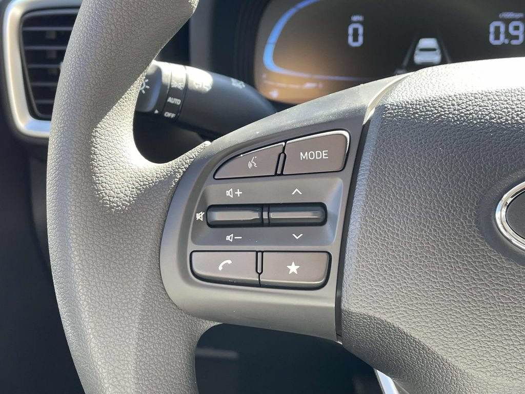 New 2026 Hyundai Venue SE FWD image 23