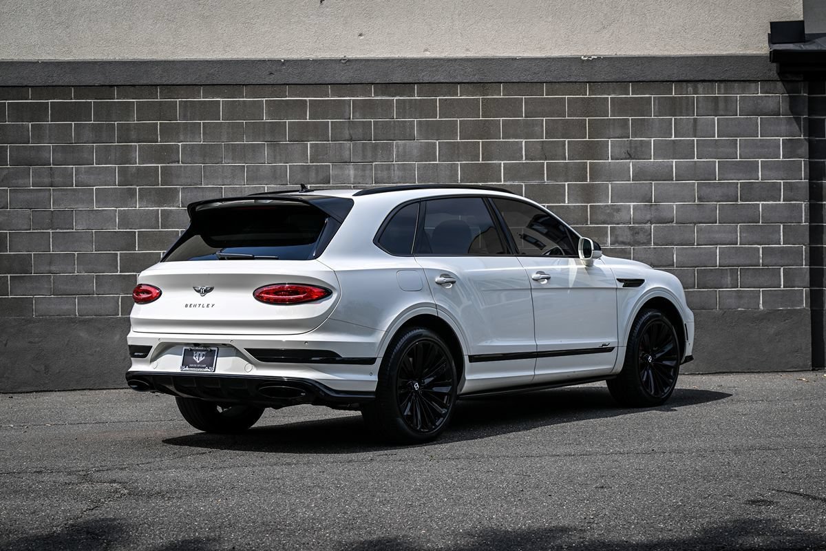 Used 2021 Bentley Bentayga Speed AWD/4WD image 3