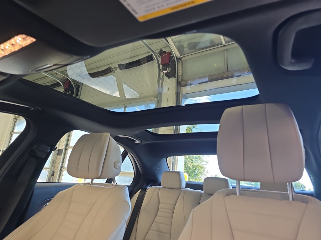 Certified 2022 Mercedes-Benz E 450 4MATIC Sedan image 32