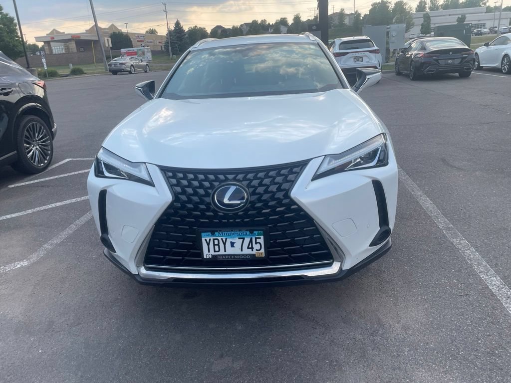 Used 2019 Lexus UX 250h w/ Premium Package AWD/4WD image 2