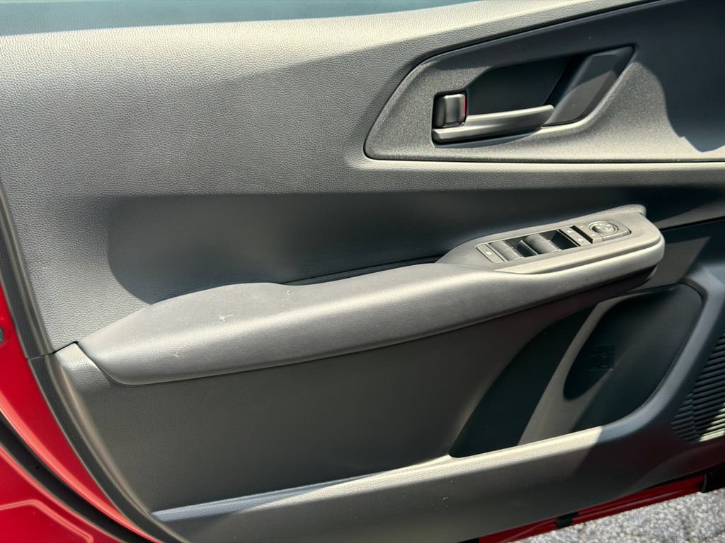 New 2027 Toyota Prius Plug-In Hybrid FWD image 16