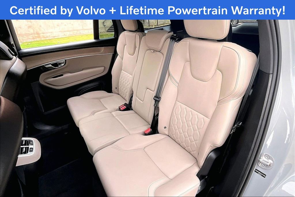 Used 2025 Volvo XC90 B5 Plus image 34