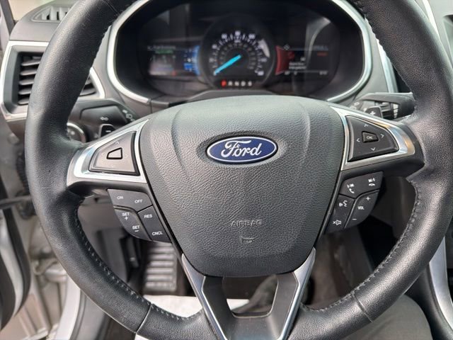 Used 2018 Ford Edge Titanium AWD/4WD image 22