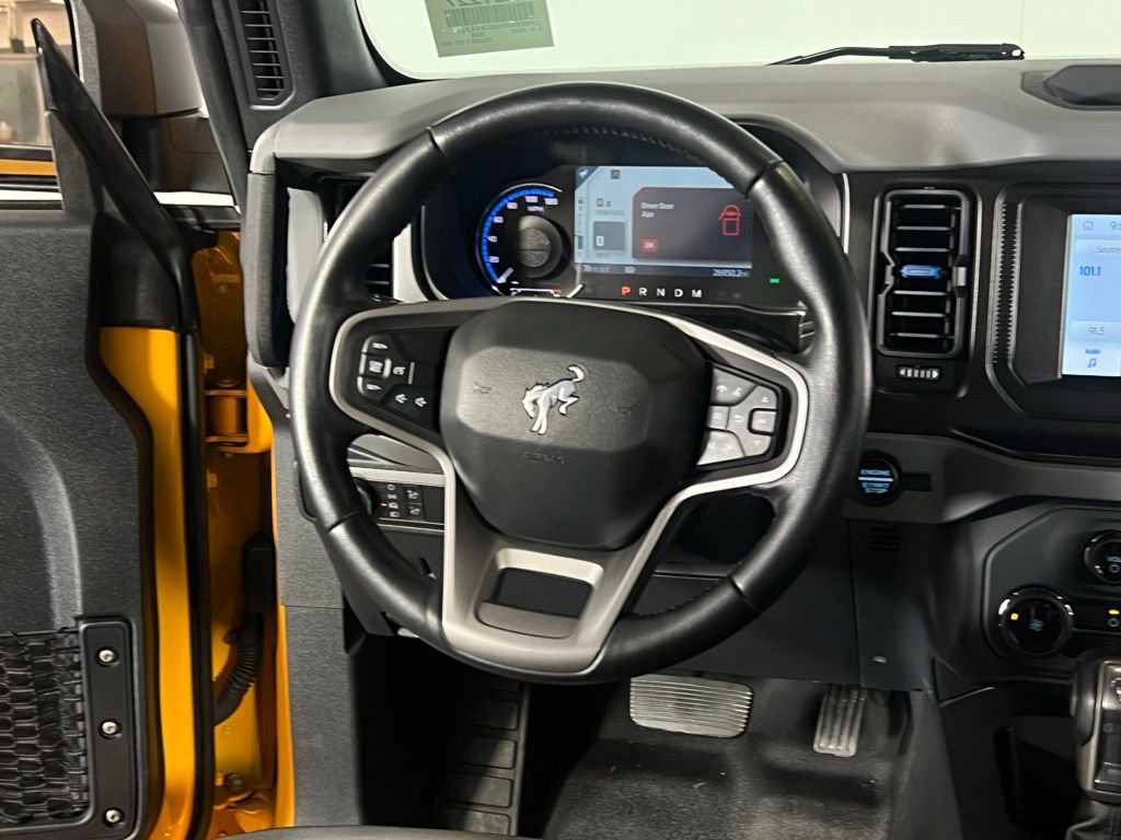 Used 2022 Ford Bronco Black Diamond w/ Sasquatch Package image 12