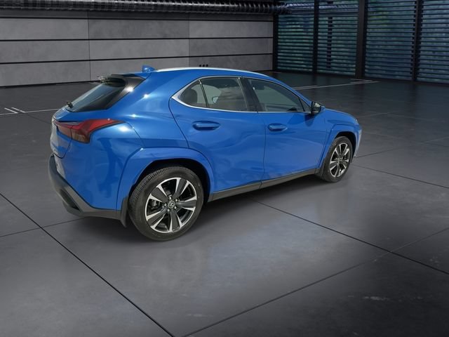 Used 2025 Lexus UX 300h FWD w/ Accessory Package (Z2) image 8