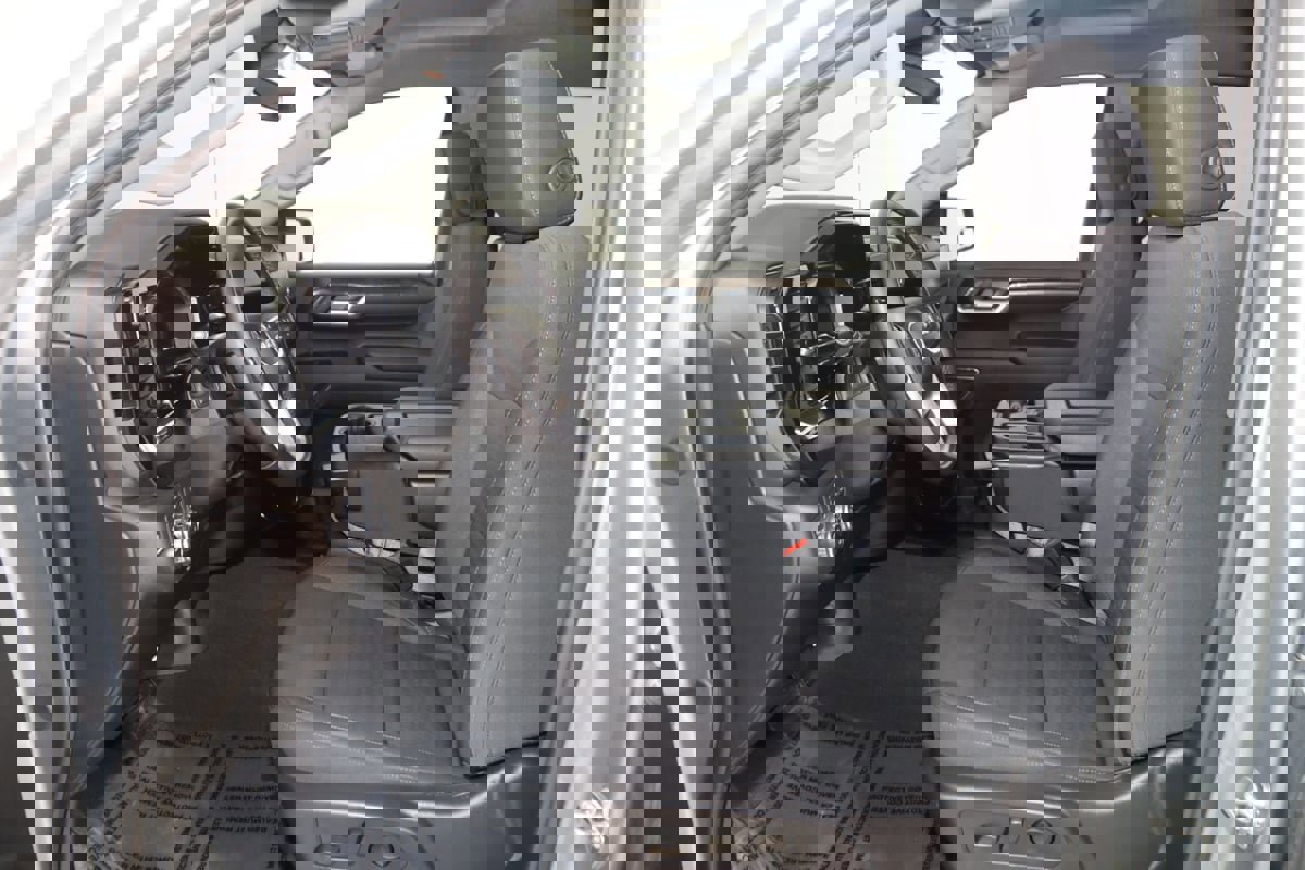 Used 2024 GMC Sierra 1500 Elevation image 11