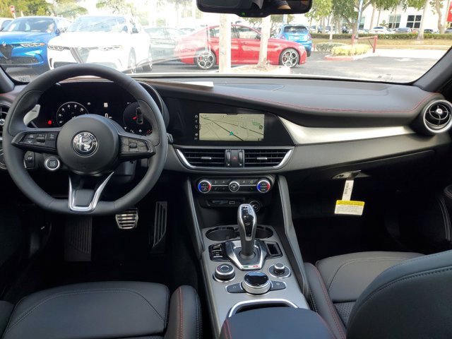 New 2025 Alfa Romeo Giulia w/ Driving Assist Package image 6