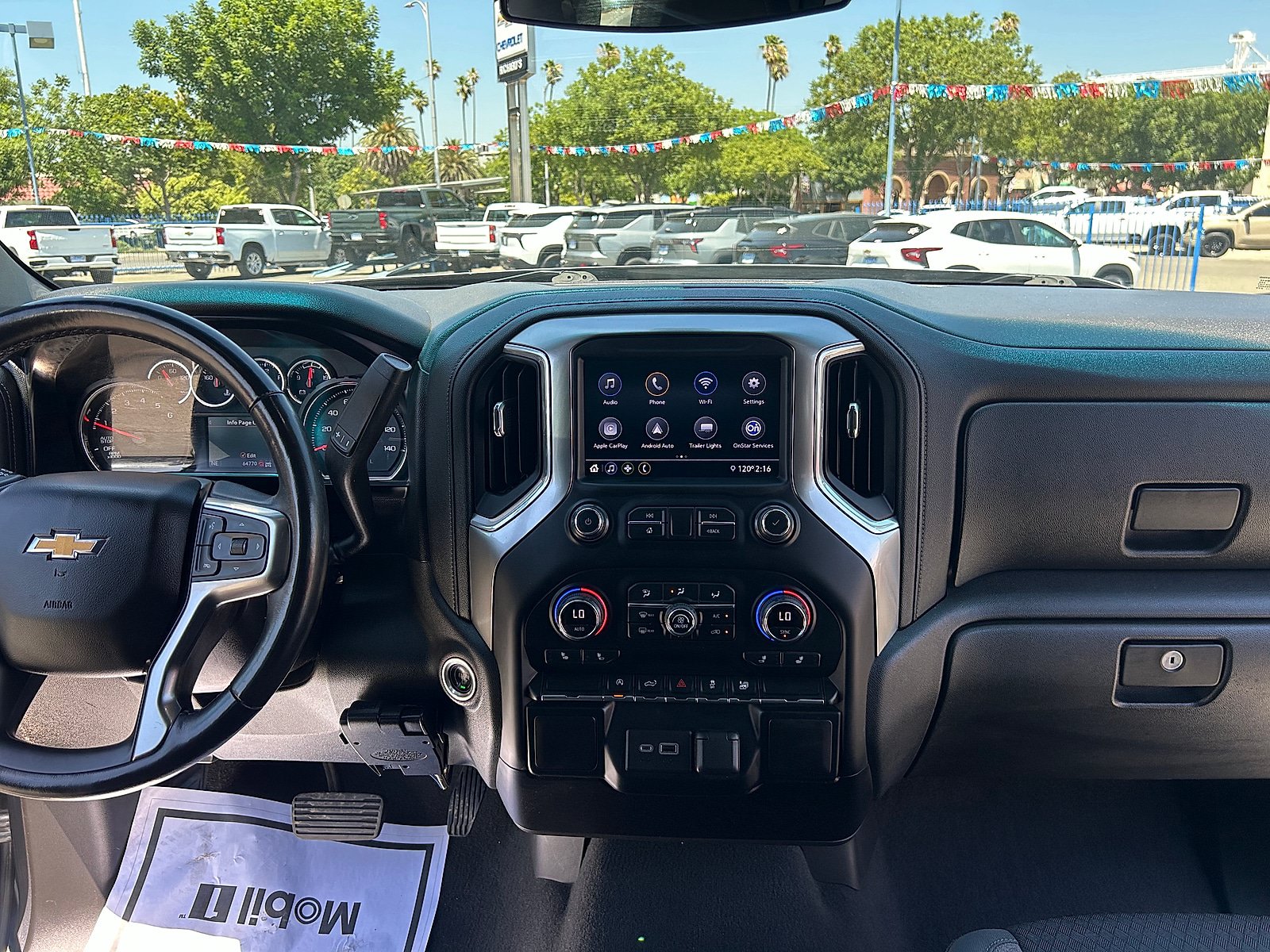 Used 2021 Chevrolet Silverado 1500 LT AWD/4WD image 29