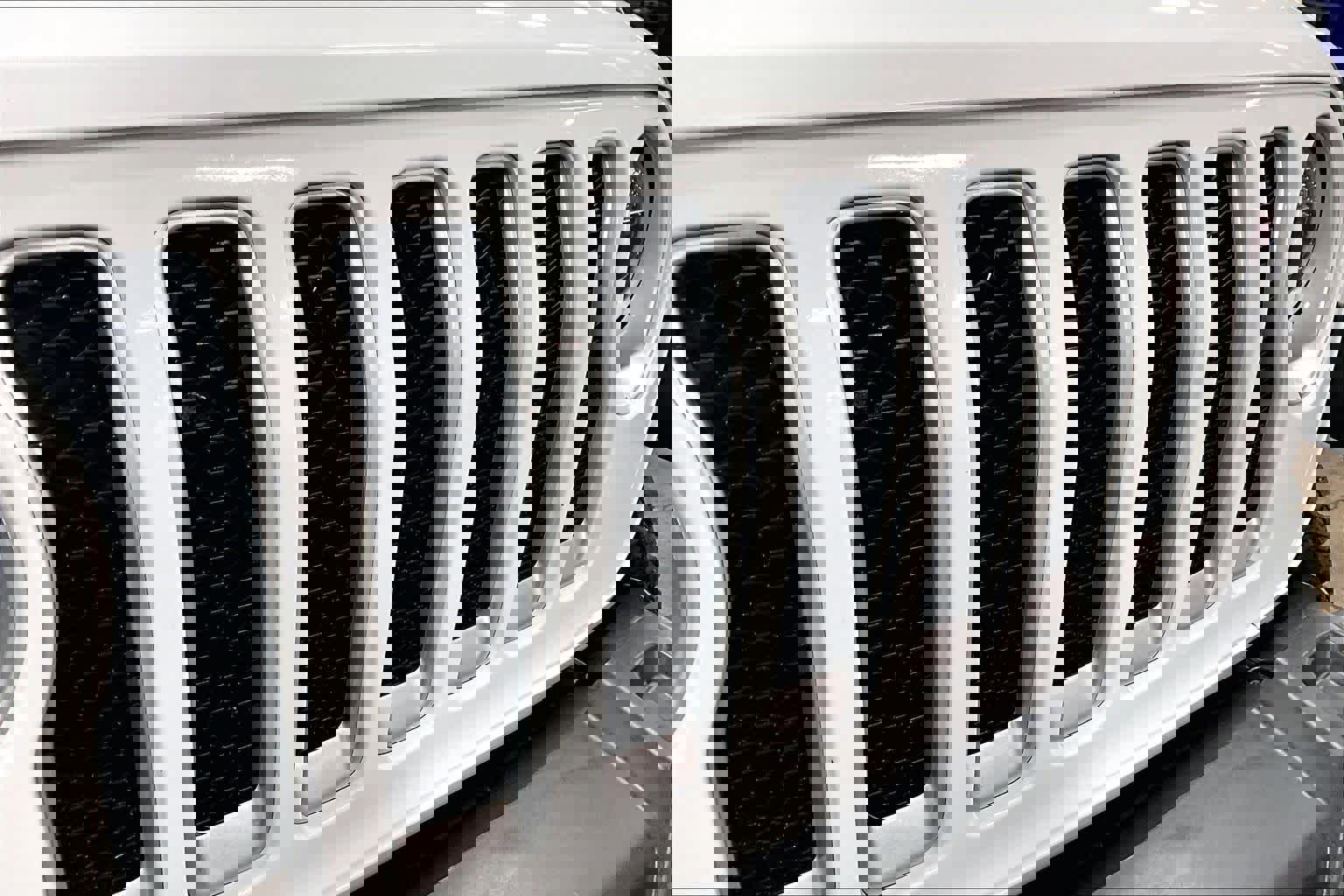 Used 2021 Jeep Wrangler Unlimited Sahara w/ LED Lighting Group image 27