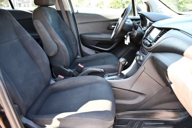 Used 2017 Chevrolet Trax LS FWD image 25