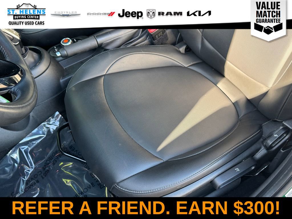 Used 2020 MINI Cooper 4-Door Hardtop w/ Storage Package image 16