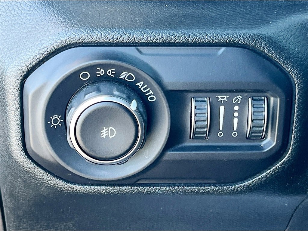 Certified 2018 Jeep Wrangler Unlimited Sport S image 10