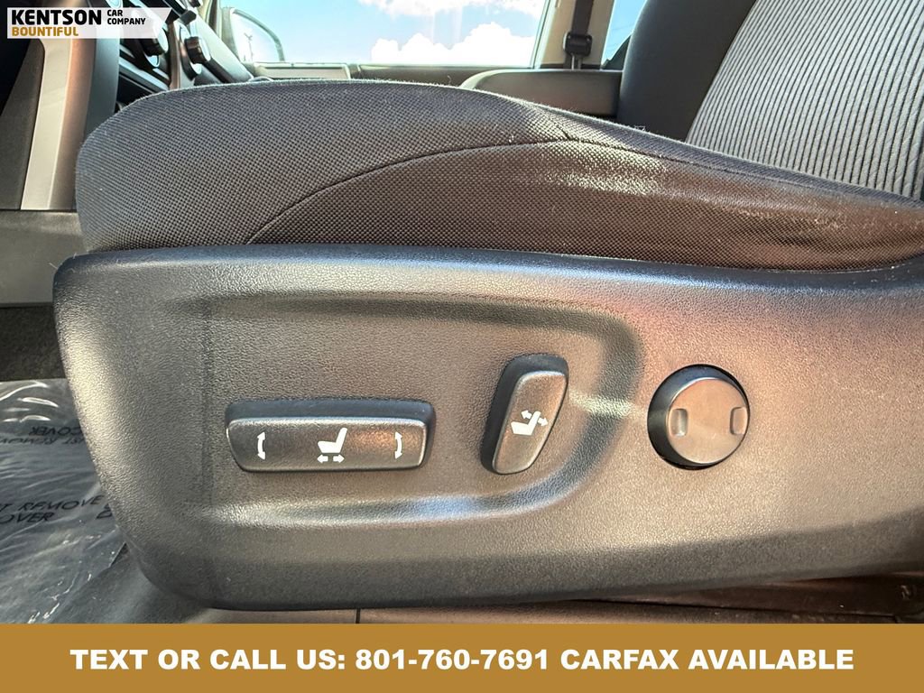 Used 2024 Toyota 4Runner SR5 AWD/4WD image 31