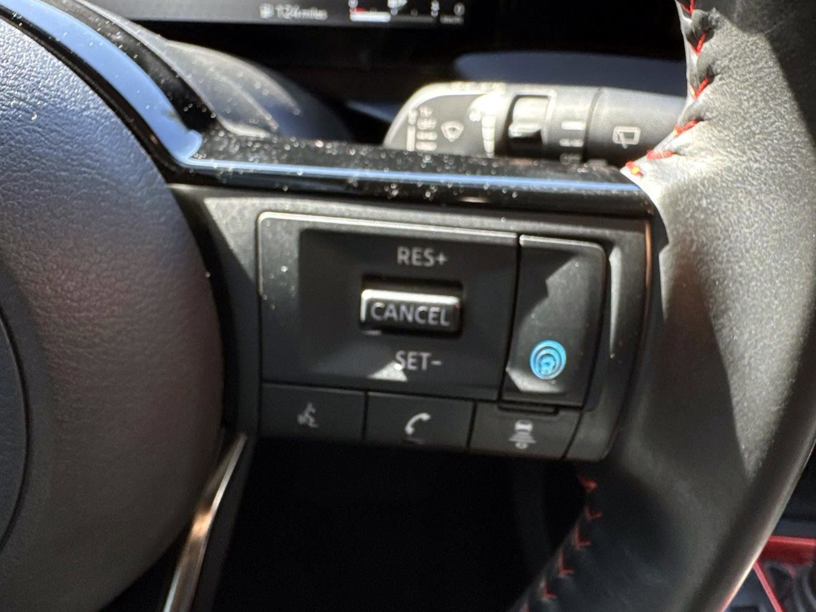 Used 2025 Nissan Kicks SR image 22