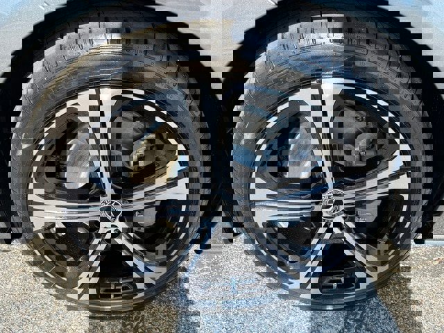 New 2025 Mercedes-Benz C 300 Sedan image 9