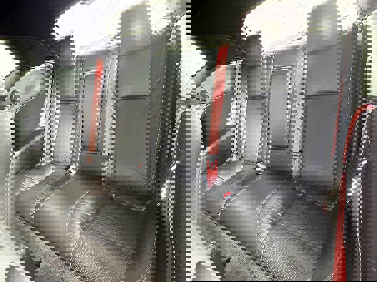 Used 2015 Dodge Challenger SRT Hellcat image 39